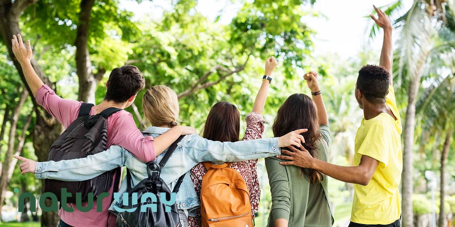 acqua ultrafiltrata per le scuole Natur School produce acqua ultrafiltrata per le scuole grazie all’abbinamento realizzato da NaturWay tra la microfiltrazione a carbone attivo ed una membrana a fibra cava di origine medicale, capace di fermare meccanicamente batteri e virus, in modo sicuro e preciso.
